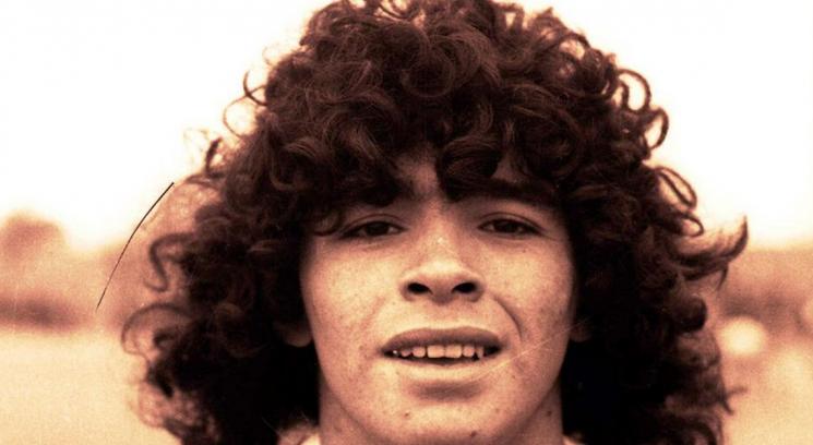 Un joven Maradona todavía no sabía hasta donde iba a llegar en el fútbol.