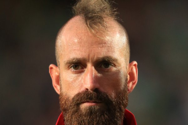 No es Zangief de Street Fighter sino Raúl Meireles, otro jugador adicto a los tatuajes y los cambios de look.