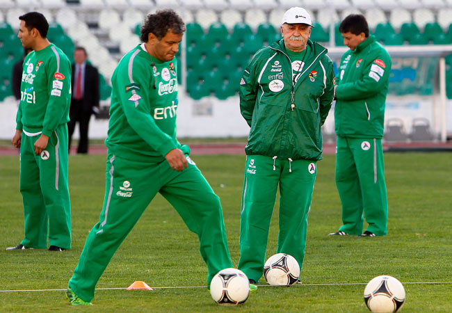 Marco "El Diablo" Etcheverry, el mejor jugador de la historia de Bolivia 3 Etcheverry y el "Bigotón" Azkagorta, caminos unidos.