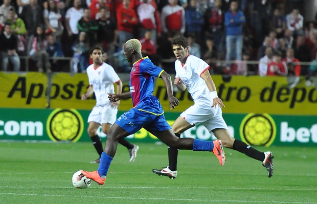Kone fue un fiasco a nivel deportivo y económico para el Sevilla. Triunfó en el Levante cedido por los andaluces.