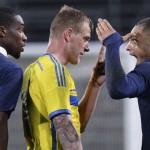 Kurzawa celebra gol contra suecia