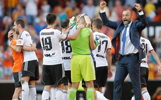 Así celebró Nuno la victoria ante el Atlético de Madrid.