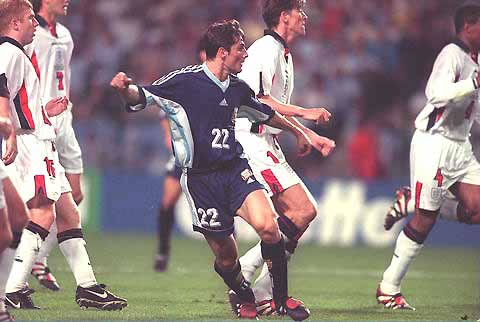 The goal that saved a lifeanetti saved a life without knowing Con esta acción, Javier Zanetti salvó una vida sin saberlo.