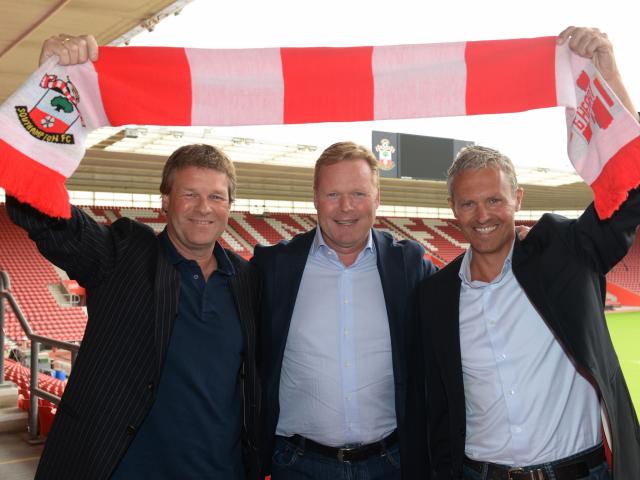 Koeman, Será que vamos vê-lo treinar na Espanha? 1 Ronald Koeman y su hermano Erwin están triunfando en la Premier.