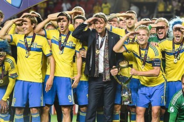 Así con la Copa de campeones de la Eurocopa Sub-21 de 2015 se acordaron los suecos de Kurzawa. 