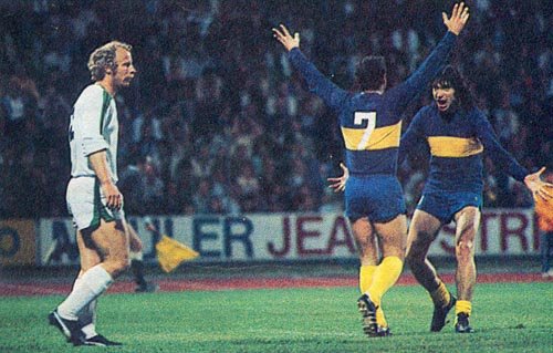 cosas que pasaron en el mundo del fútbol en 1977