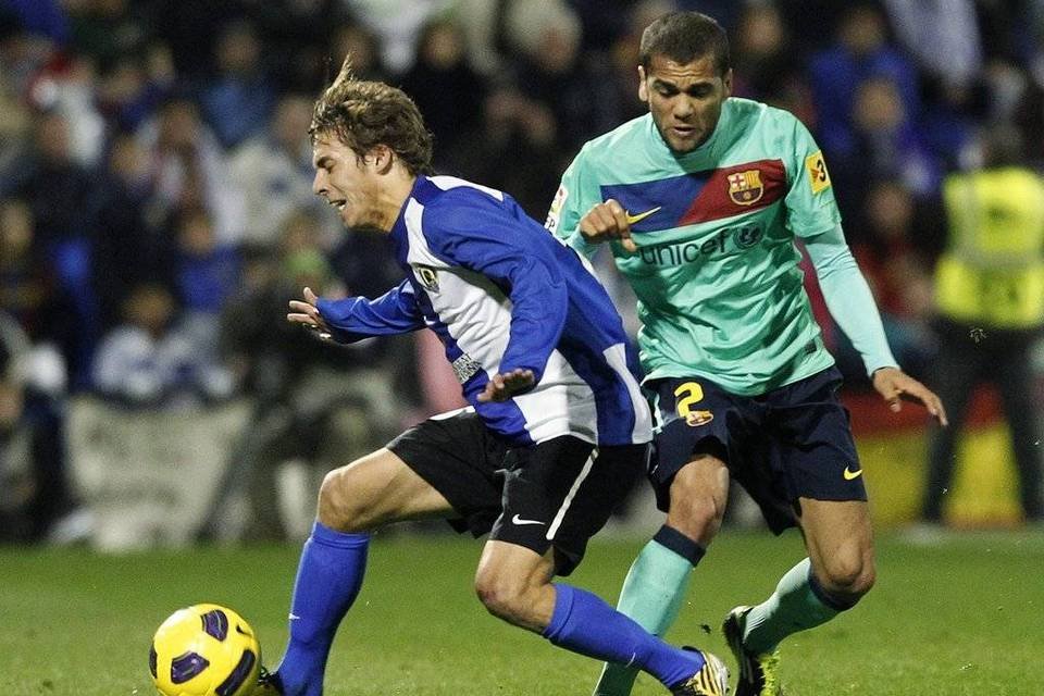 Kiko Femelle, une autre jeune promesse à venir moins 1 Kiko Femenía ante Alvés en un partido de la temporada 2010/11.