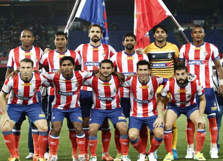 Formación del Atlético Calcuta con jugadores como Josemi, Jofre o Luis García.