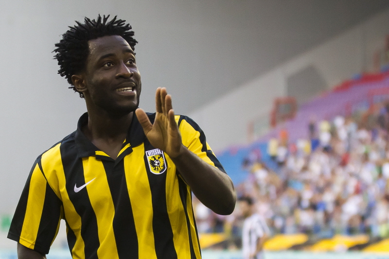 Wilfried Bony con la camiseta del Vitesse.