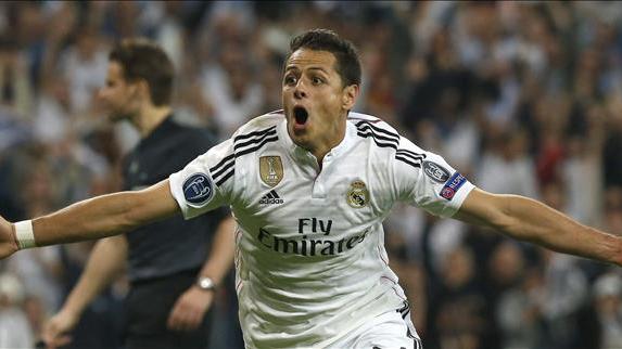 Chicharito se convirtió en héroe por accidente con este gol. 