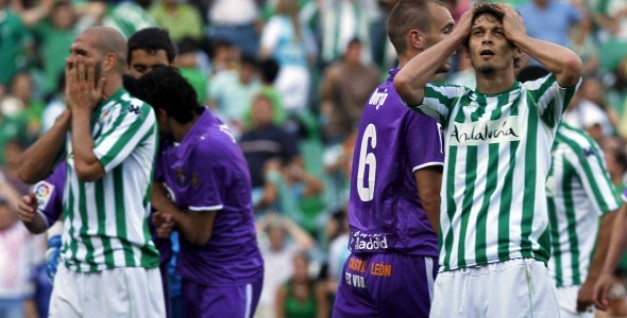 Equipos históricos convertidos en equipos ascensores 1 Los descensos siempre dejan imágenes de desolación.