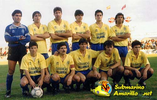 Así era una formación del Villarreal a principios de los 90. Foto: Submarinoamarillo.net