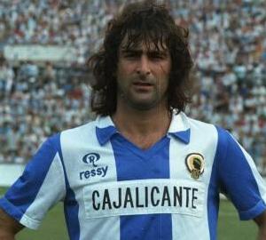 Kempes con la zamarra del Hércules.