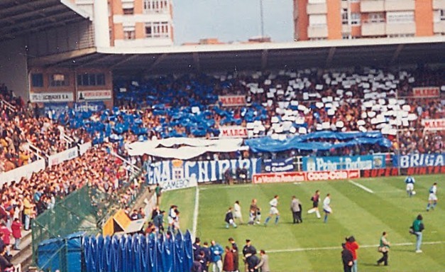 Os clássicos estádios de futebol espanhol doima que você certamente se lembra El viejo Carlos Tartiere siempre registraba buen ambiente.