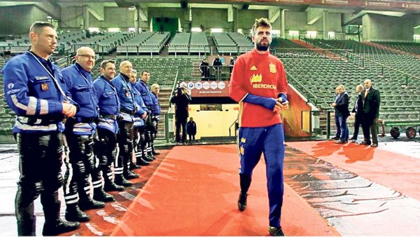 El Bélgica-España fue suspendido. Antes los españoles entrenaron bajo fuertes medidas de seguridad. 