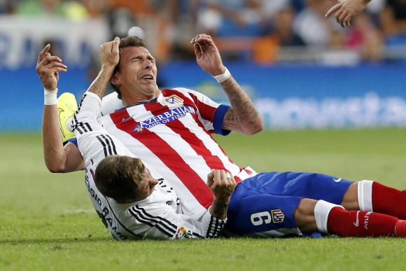Ramos agredió a Madzukic sin ninguna consecuencia. 