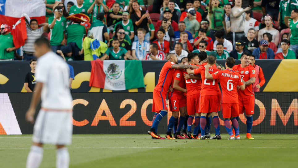 Chile se dio un festival ante México en EEUU.