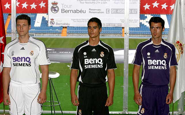 Así eran las 3 camisetas del Real Madrid en la temporada 2006/07