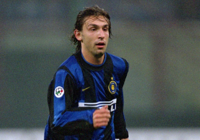 Pirlo con la camiseta del Inter de Milán. Fuente: sempreinter.com