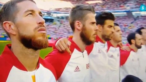 Todos los gestos de Piqué con España hace un tiempo que son mirados con lupa e interpretados siempre de mil formas. 