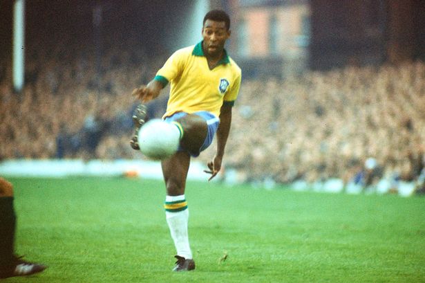 Dix des meilleurs joueurs qui a vu l'histoire du monde 1 Pele in action