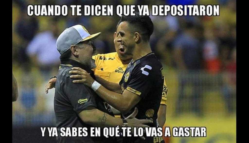 A meme de maradona 4