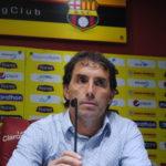 Barcelona-Trainer SC spuckt bei einem Ventilator