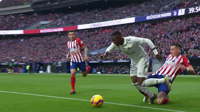 los robos del Real Madrid y Barcelona 