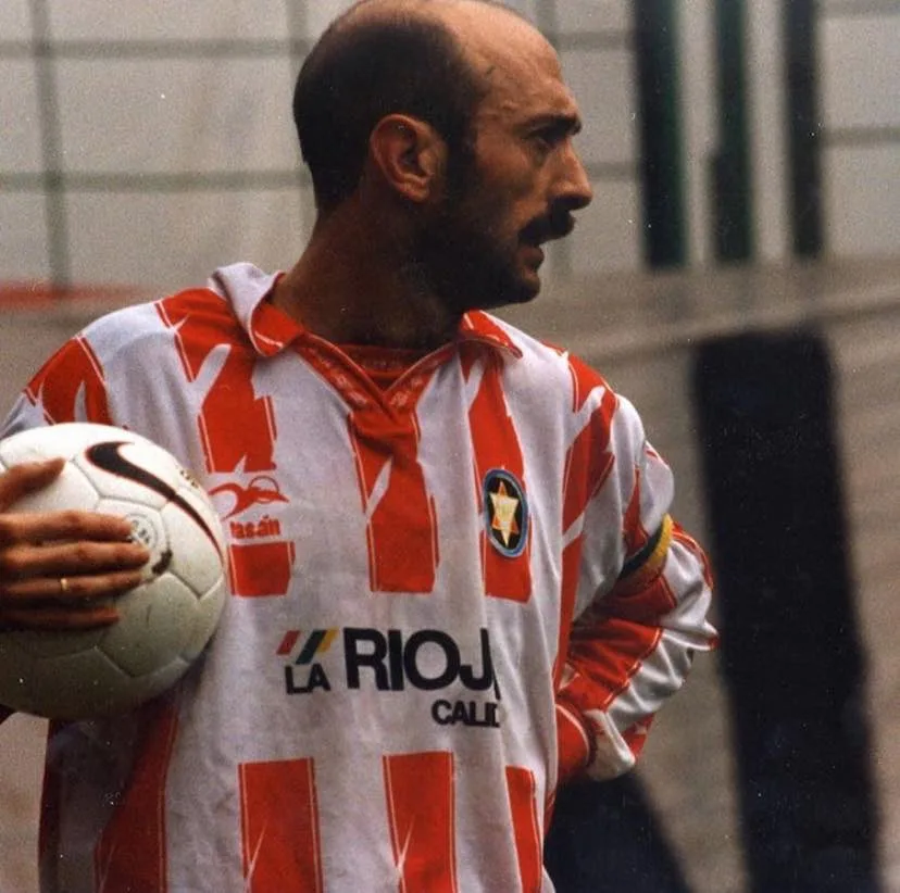 peinados de los futbolistas años 90 