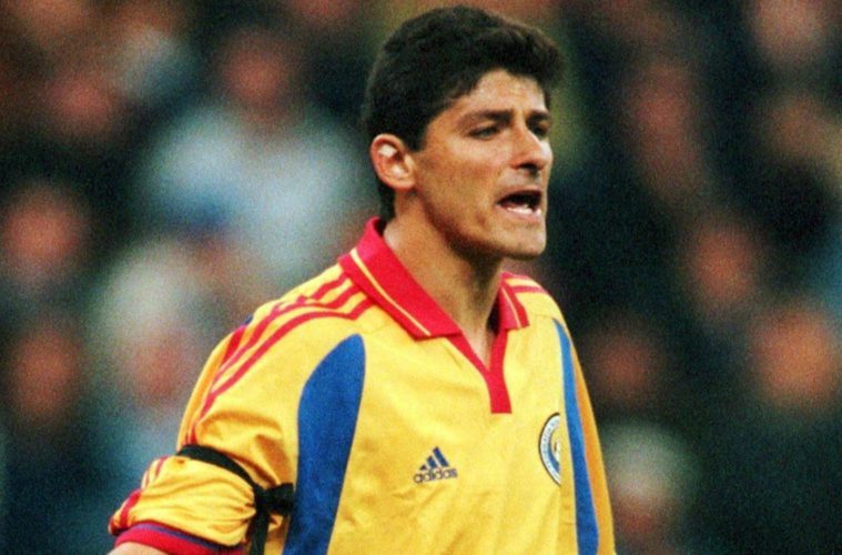 los mejores futbolistas rumanos de la historia 