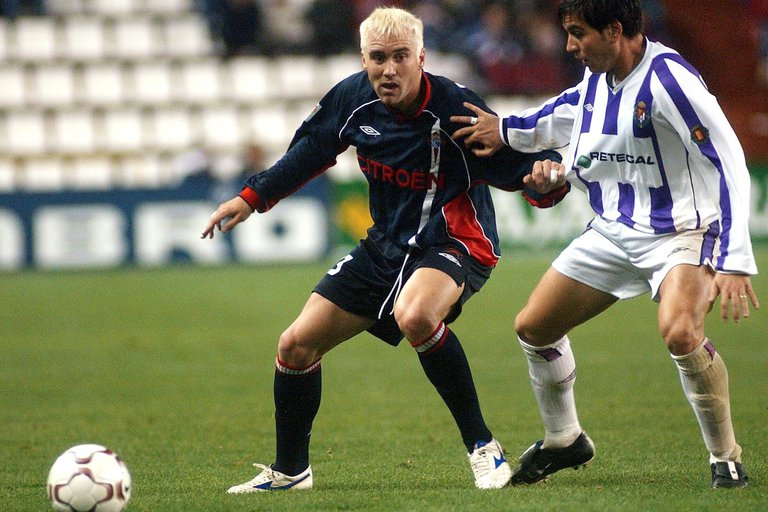 entrenadores que jugaron en los equipos que entrenan