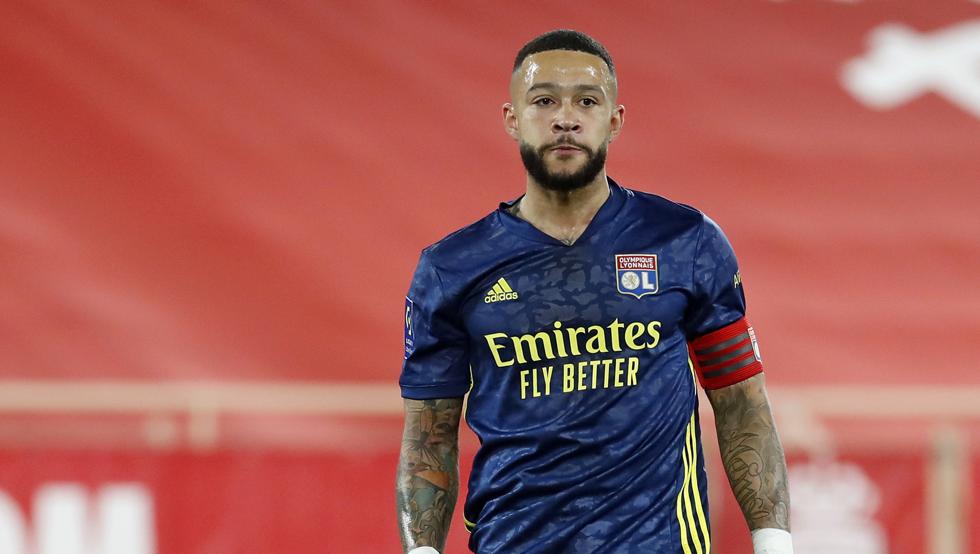 Barcelona in talks with Memphis Depay