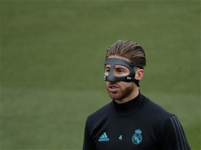Footballers com mascara3 Sergio Ramos enmascarado