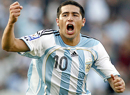 mejores futbolistas argentinos