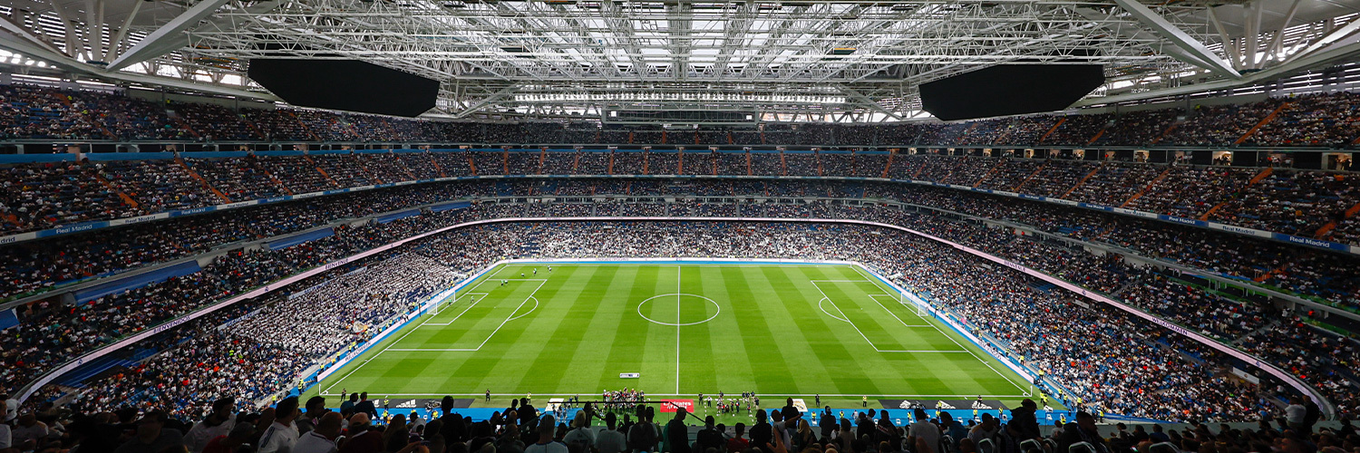 Indoor stadiums in the world of football: fields with sunroofs