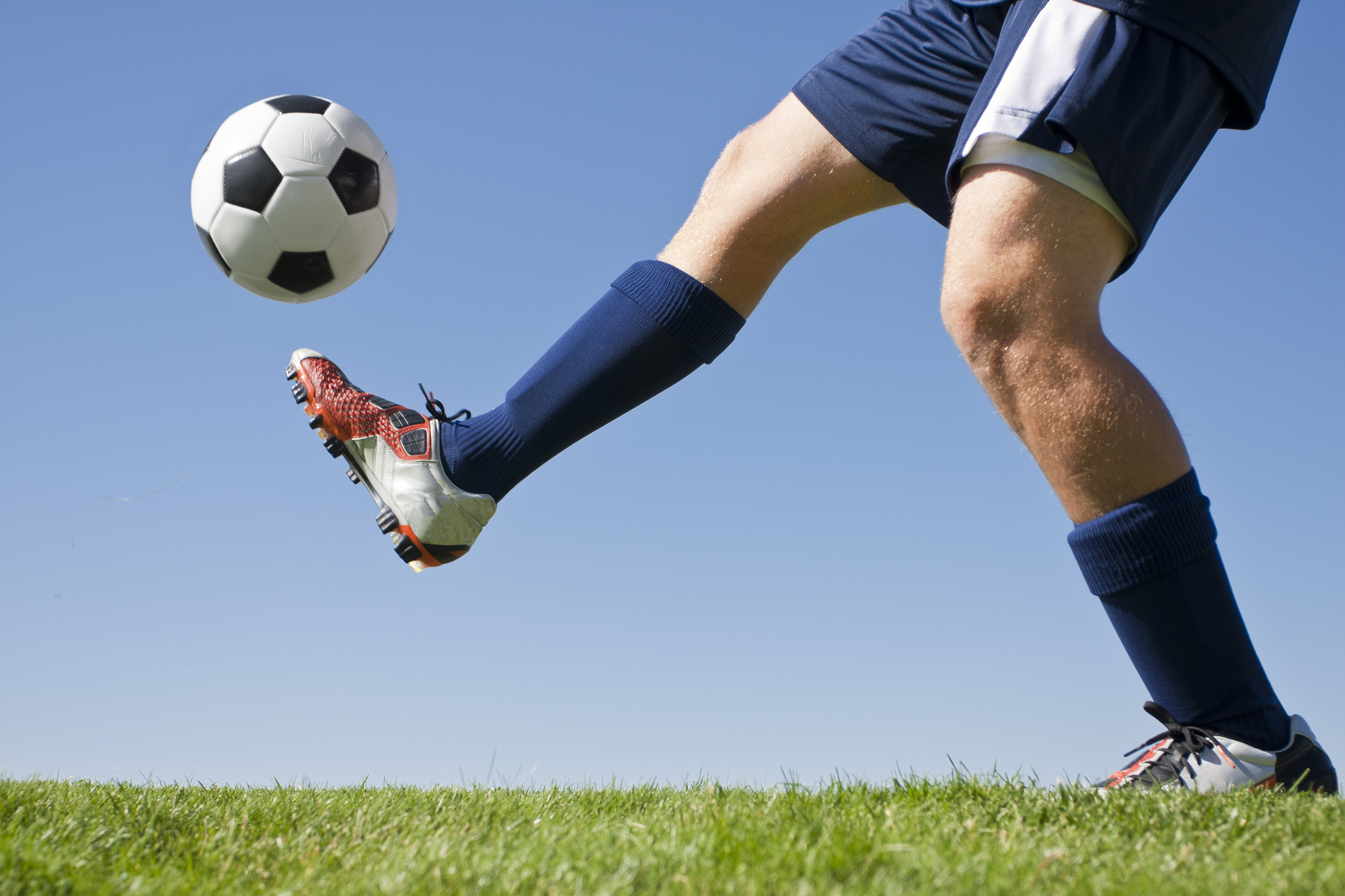 Soccer shin guards: evolution and improvements to date